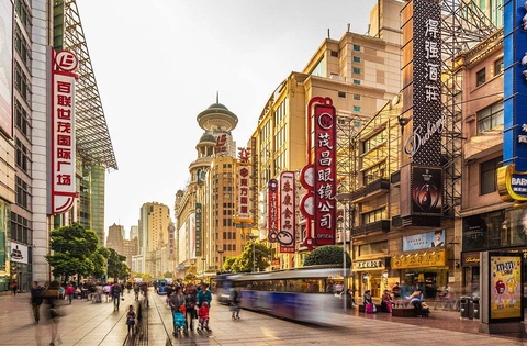 上海南京东路步行街